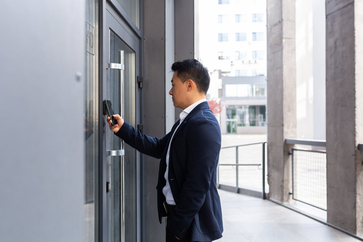 Benefits of Integrating Physical Security With IT Security